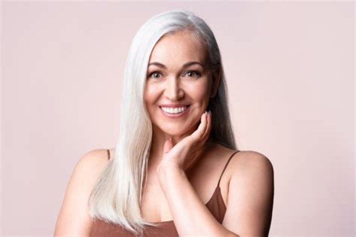 5 Stylish Ways to Keep Your Hair Long After It Goes Gray