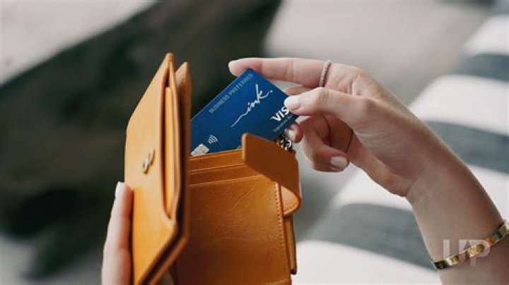 7 Ways to Save Money on Your Commute, According to Financial Experts