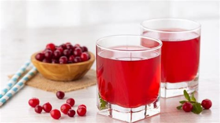 8 Health Benefits of Drinking Cranberry Juice, According to Doctors