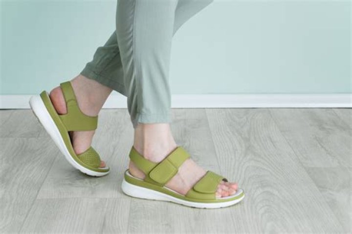 9 Comfiest Sandals You Can Walk in All Day, Podiatrists Say