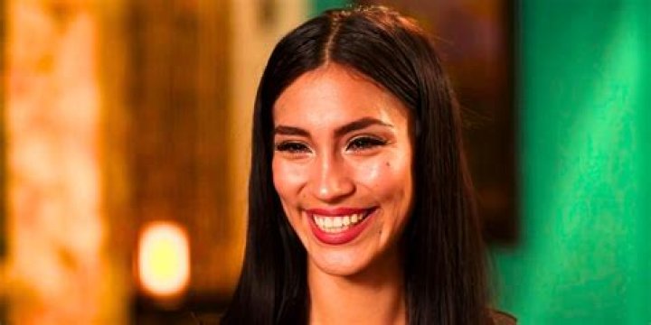 90 Day Fiance Star Loren Melts Down As She Gets 'Super Sick'