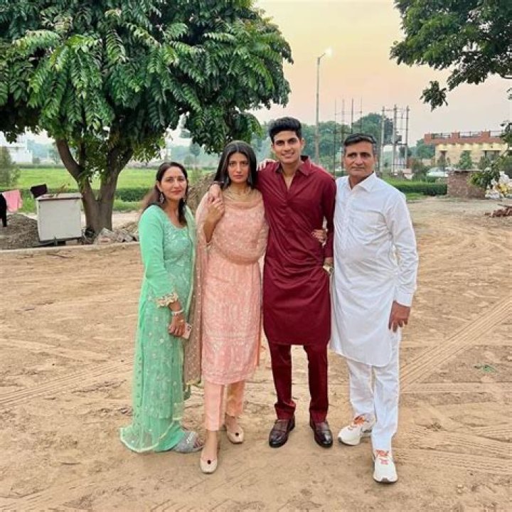 Aastha Gill Height, Weight, Age, Body Statistics