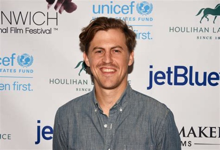 Alex Moffat Net Worth | Celebrity Net Worth