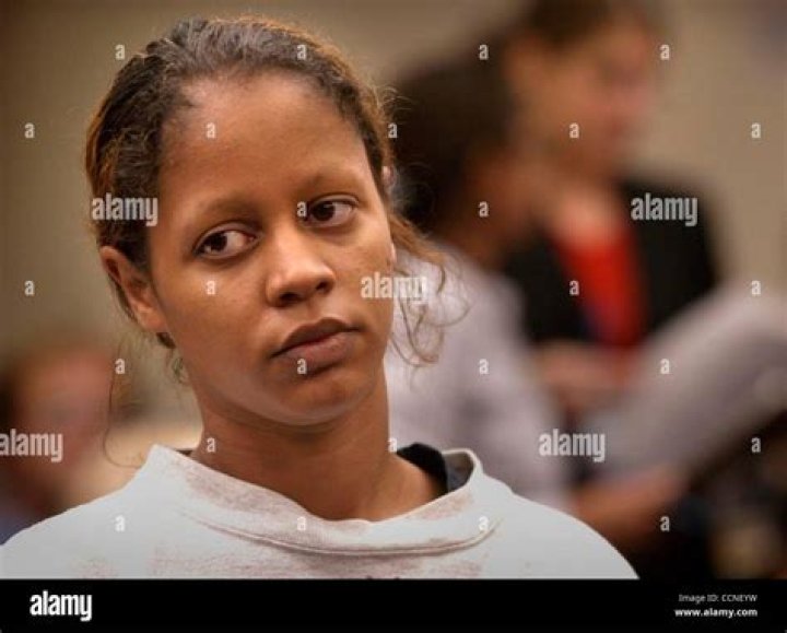 Amber Theoharis Bio-salary, net worth, married, children, relationship, affair, career, Emmy award, NFL, age