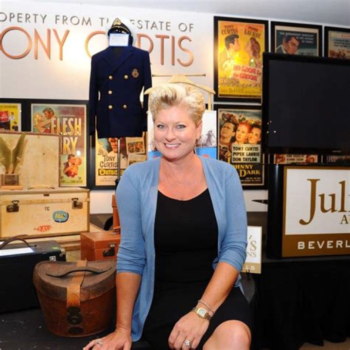 an American professional baseball executive who has an estimated net worth of $60 million, Married thrice, Know his wives