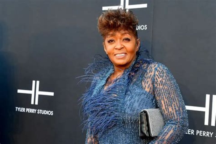 Anita Baker Net Worth | Celebrity Net Worth