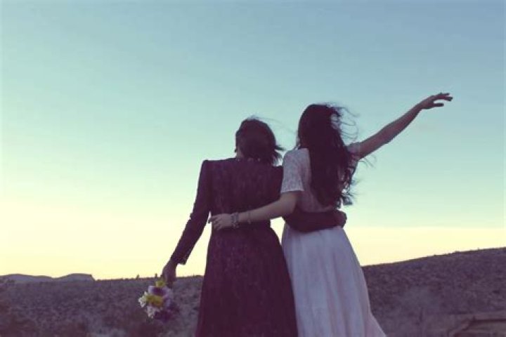 Are Mila Kunis And Kate McKinnon Friends?