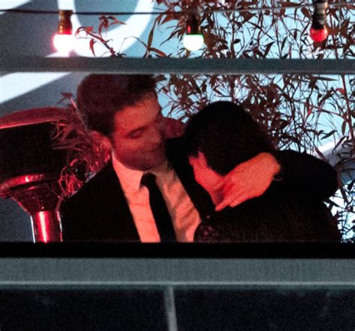 Caught Making Out – Hollywood Life