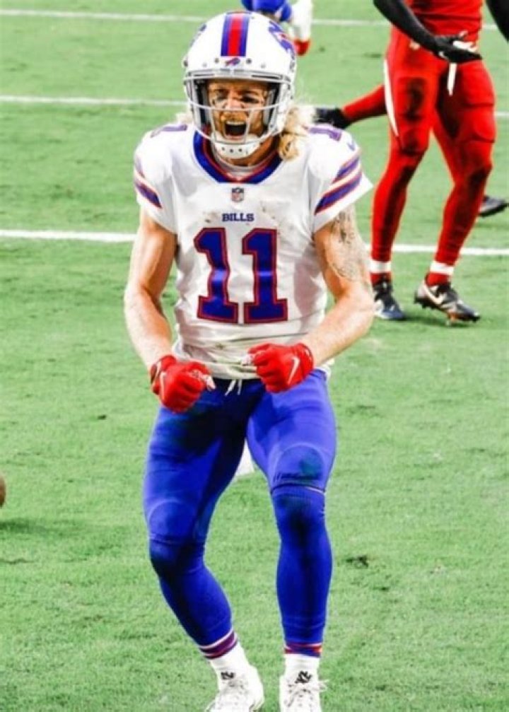 Cole Beasley Height, Weight, Age, Net Worth, Wife