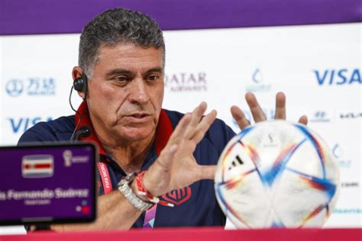 Costa Rica's Head Coach, Luis Fernando Suarez's Career, Bio, Net Worth, Salary, Earnings, Contract and World Cup 2022