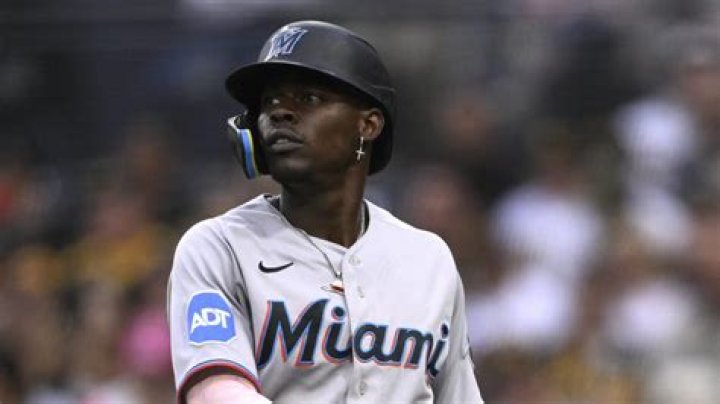 Derek Jeter Quits Job as Miami Marlins CEO, Rescinds Shares – Celeb Secrets