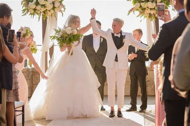 Donald Penn Bio-salary, net worth, married, relationship, affair, career, dating, children, biography, age, contracts