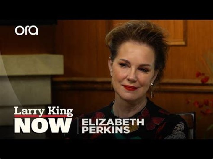 Elizabeth Perkins Net Worth | Celebrity Net Worth