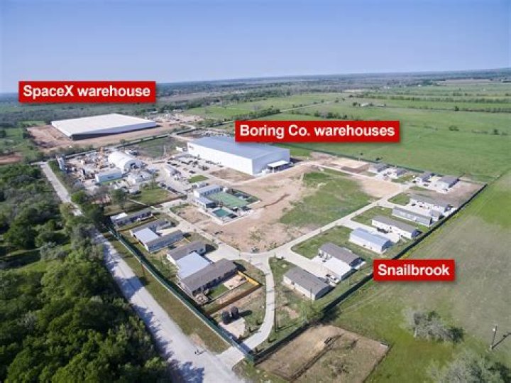 Elon Musk Buying Up Texas Town For SpaceX Location While Low-Balling Homeowners