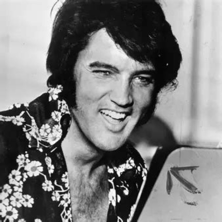 Elvis Had A Fascinating Habit Involving Cadillacs