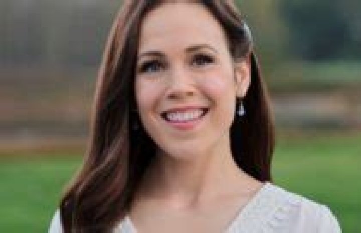 Erin Krakow Promotes New Film Ahead Of When Calls The Heart Season 10