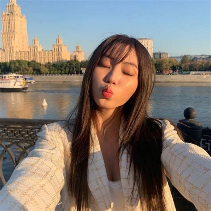 Eunbin (CLC) Height, Weight, Age, Boyfriend, Biography, Family, Facts