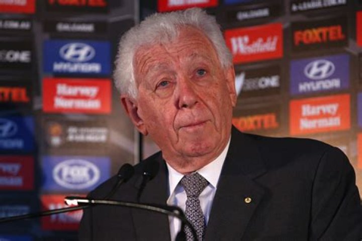 Frank Lowy Net Worth | Celebrity Net Worth