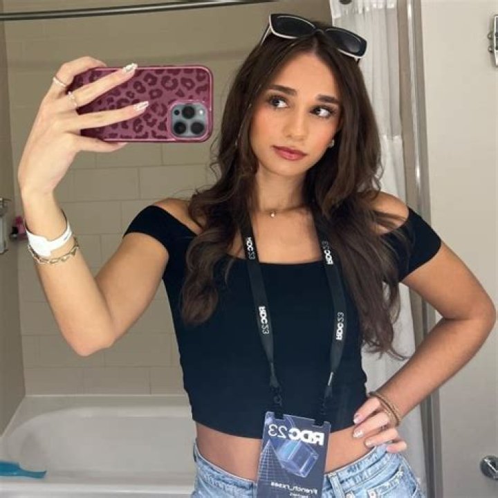 Frenchrxses Height, Weight, Age, Facts, Real Name