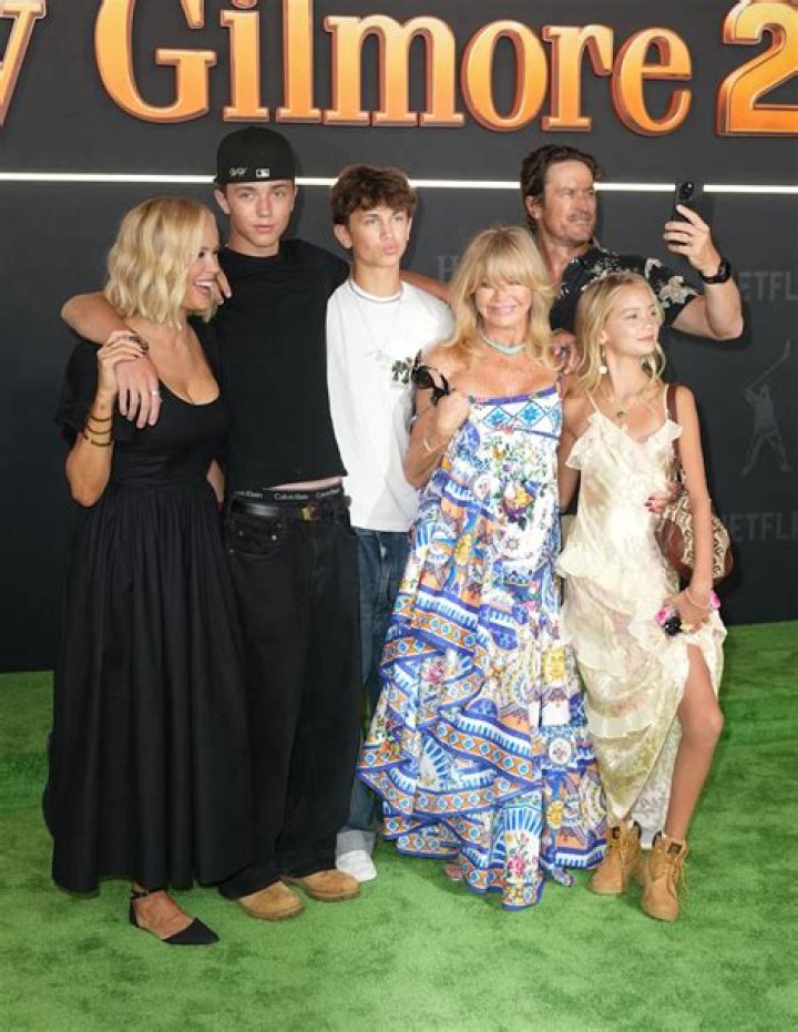 Goldie Hill - Bio, Age, Wiki, Facts and Family