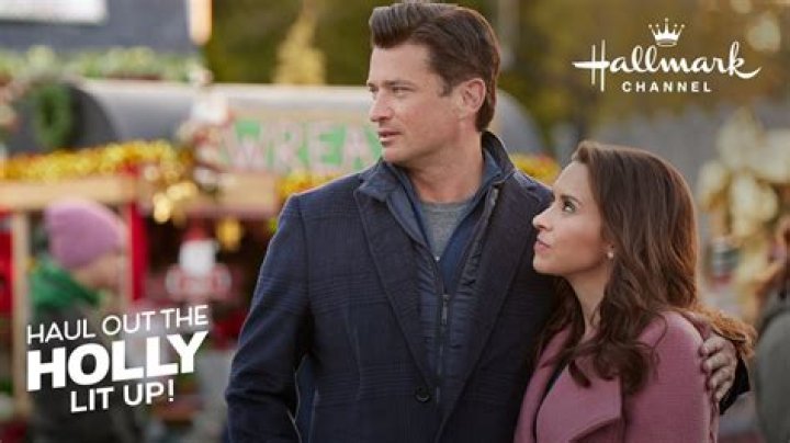 Hallmark Channel Stars Lacey Chabert And Wes Brown Return In ‘Haul Out The Holly 2’