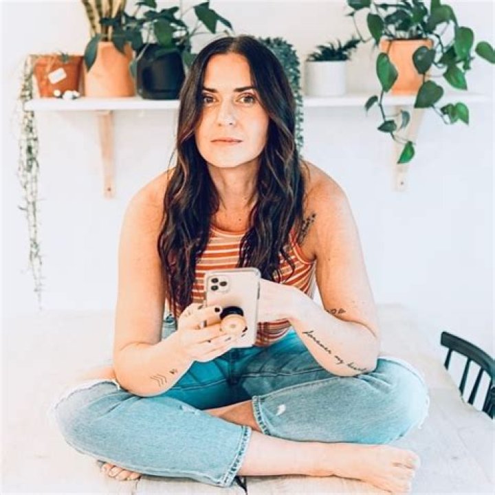 Hannah Slyfox Height, Weight, Age, Body Statistics