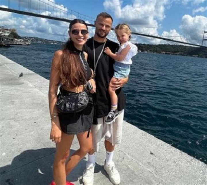 Haris Seferovic Biography- Salary, Net Worth, Wife, Transfermrkt, FIFA 2022, Instagram, Parents, Stats