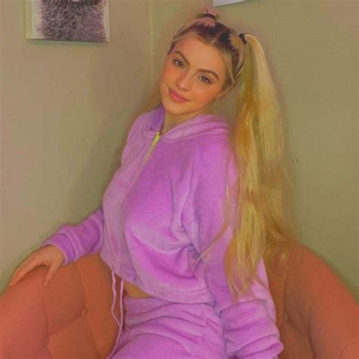 Hollynn Ragland Height, Weight, Age, Facts, Family