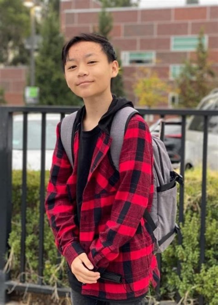 Izaac Wang Height, Weight, Age, Body Statistics