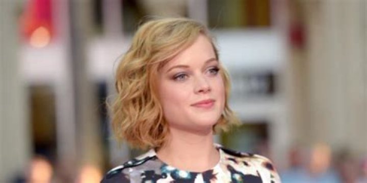 Jane Levy Net Worth | Celebrity Net Worth