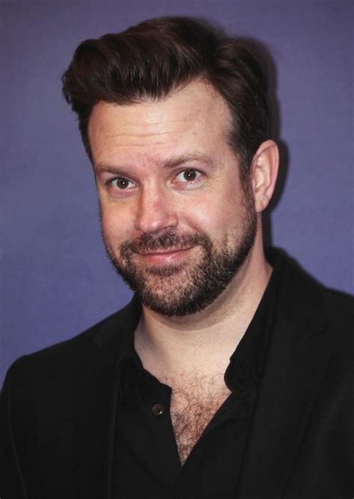 Jason Sudeikis Height, Weight, Age, Girlfriend, Family, Facts, Biography