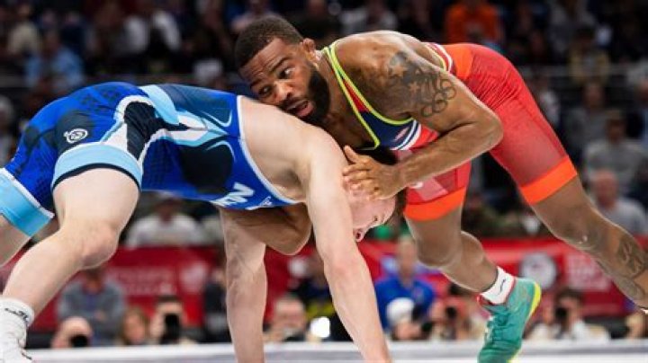 Jordan Burroughs, Freestyle wrestling, Folk Style wrestling, Olympic Gold Medal, freestyle wrestling gold medal, MArried, Children, Salary, Net Worth