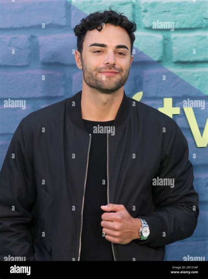 Julien Marlon Samani - Bio, Age, Wiki, Facts and Family