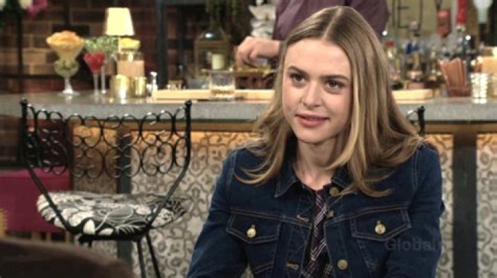 Kyle & Claire’s First Kiss, Summer Spies Lip Lock & Rages