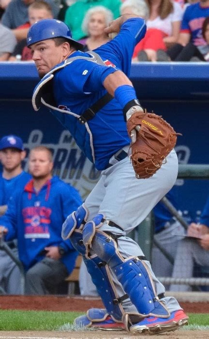 Kyle Schwarber Height, Weight, Age, Spouse, Children, Biography