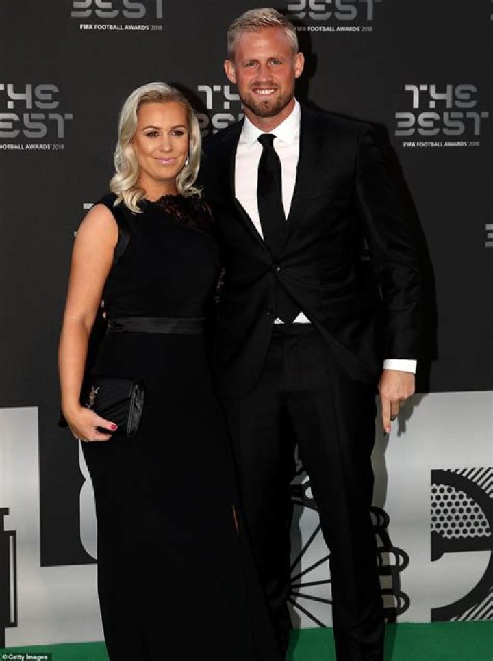 Leicester City GoalKeeper's Wife Stine Gyldenbrand Age, Bio, Parents, Children, Husband, Relationship,Contract, Salary, Contract