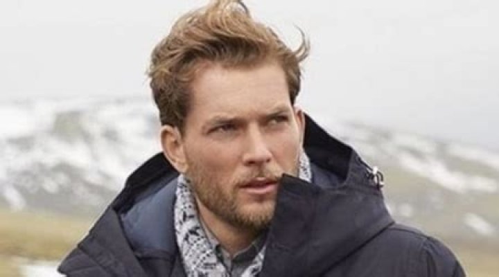 Lewis Burton Height, Weight, Age, Body Statistics