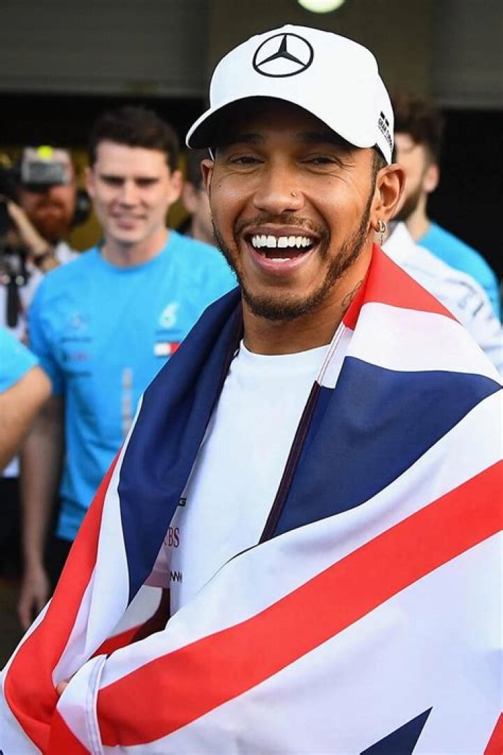 Lewis Hamilton Celebrity Profile – Hollywood Life