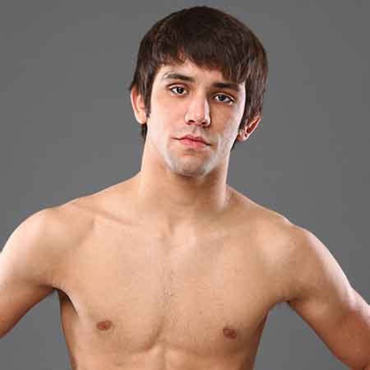 Manny Vazquez, Biography, Bio, MMA, Bellator MMA, Legacy Fighting Championship, Cage Warriors, bantamweight, Net Worth
