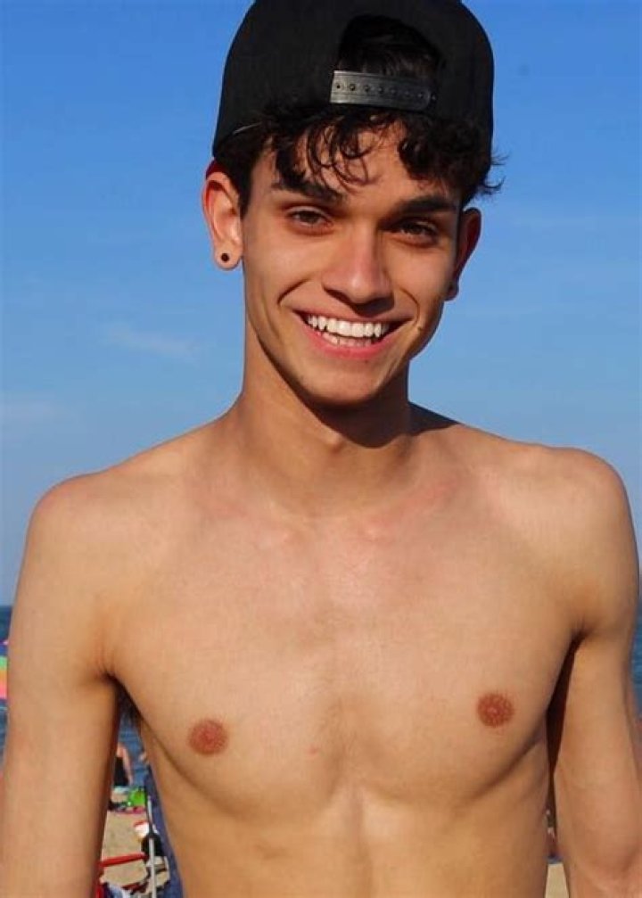 Marcus Dobre Height, Weight, Age, Girlfriend, Family, Facts, Biography