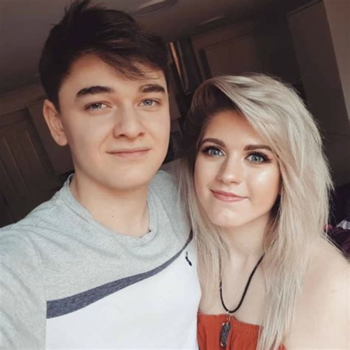 Marina Joyce Height, Weight, Age, Boyfriend, Family, Facts, Biography
