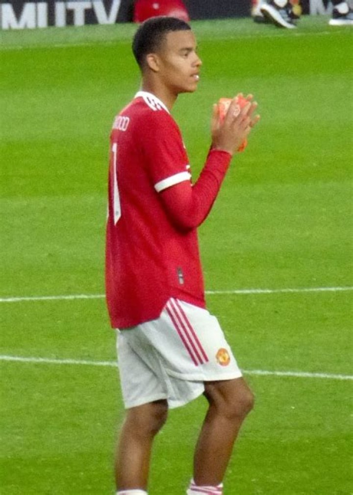 Mason Greenwood Height, Weight, Age, Girlfriend, Family, Facts