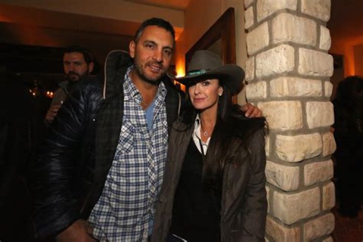 Mauricio Umansky Net Worth | Celebrity Net Worth