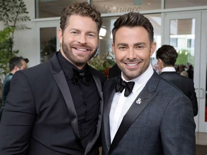 ‘Mean Girls’ Star Jonathan Bennett and Longtime Partner Jaymes Vaughan Are Married! – Celeb Secrets