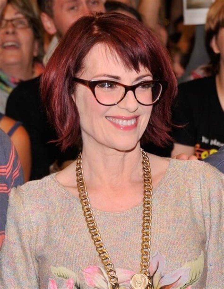 Megan Mullally Height, Weight, Age, Spouse, Family, Facts, Biography