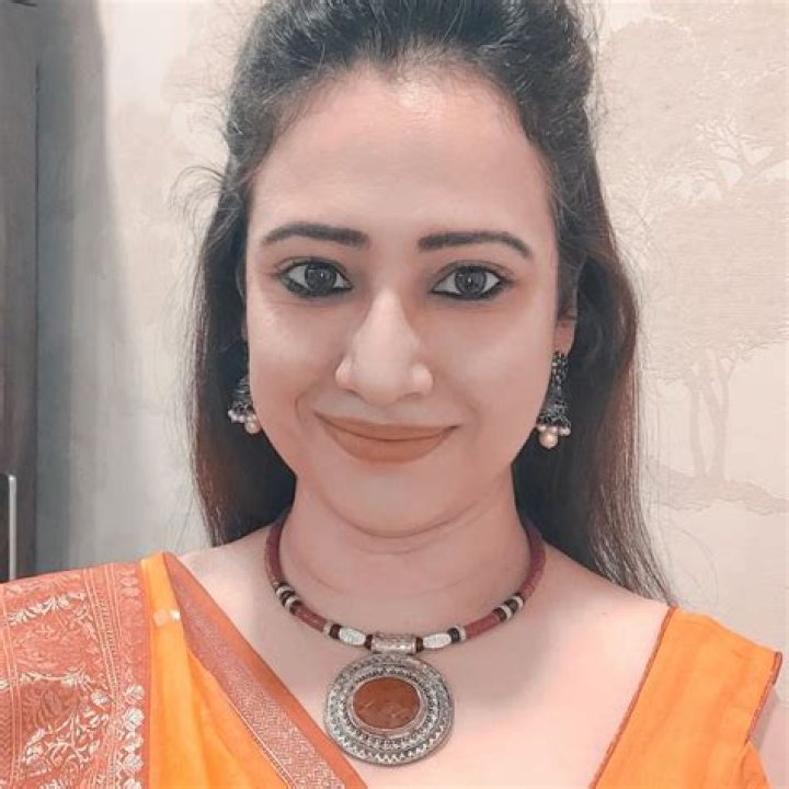 Miss Pooja - Bio, Age, Wiki, Facts and Family