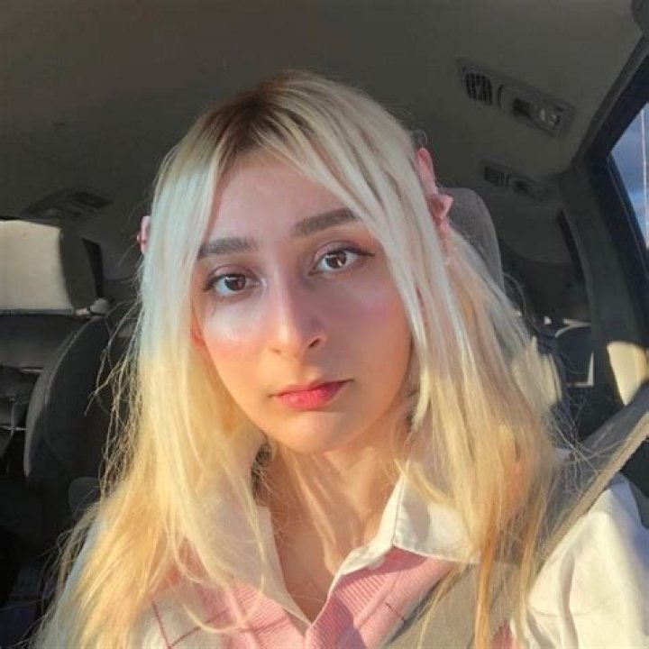 Omai Jan Height, Weight, Age, Body Statistics