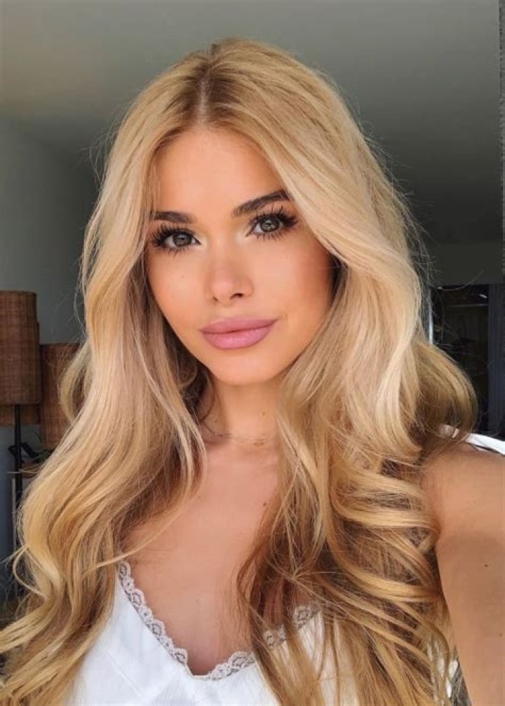 Pamela Reif Height, Weight, Age, Boyfriend, Family, Biography