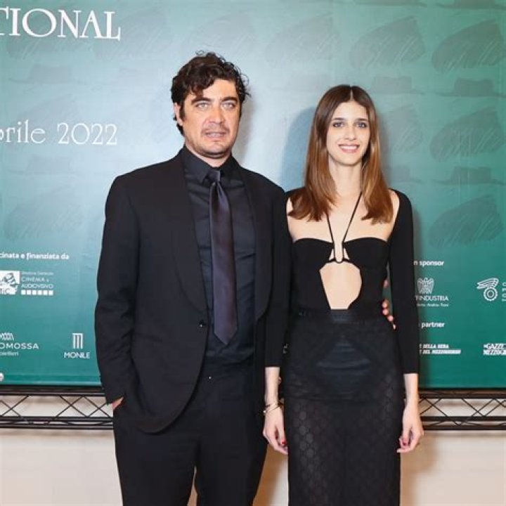 Riccardo Scamarcio Height, Weight, Age, Body Statistics