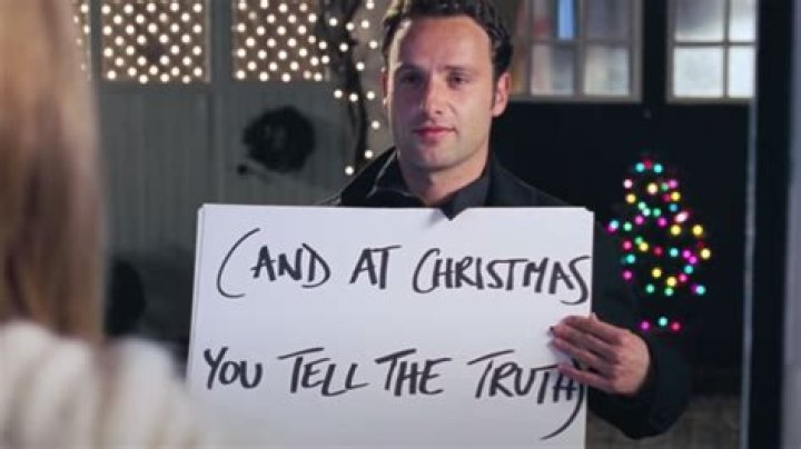 Richard Curtis Says He Regrets These Offensive "Love Actually" Jokes